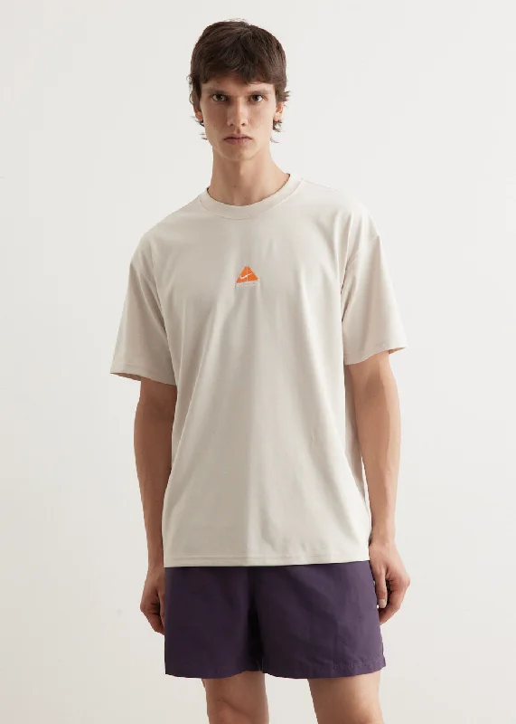 Men's organic cotton crew - neck t - shirts for everyday comfortNRG ACG Lungs T-Shirt Men's organic cotton crew - neck t - shirts for everyday comfortNRG ACG Lungs T-Shirt