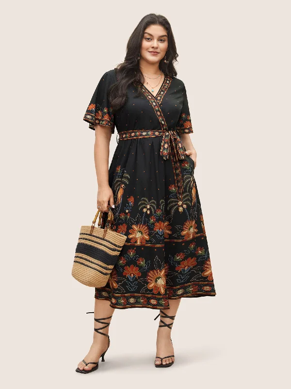 Concert - Wear Casual Dresses with a Fun Style Bandana Print Surplice Neck Flutter Sleeve Dress Concert - Wear Casual Dresses with a Fun Style Bandana Print Surplice Neck Flutter Sleeve Dress