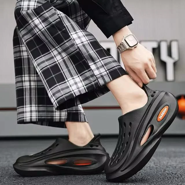 Men's slippers with a rubber sole for outdoor use Men's slippers with a rubber sole for outdoor use Men slipon Shoes