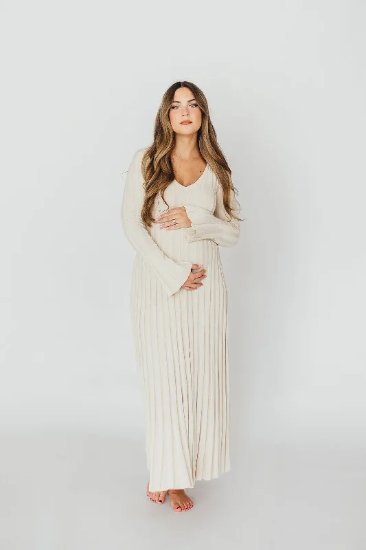 Hadley Long Sleeve V-Neck Knit Maxi Dress in Cream Taupe