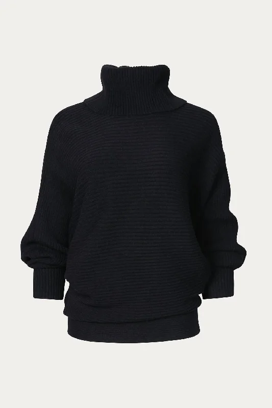 Oversized Ribbed-Knit Turtleneck Sweater In Black