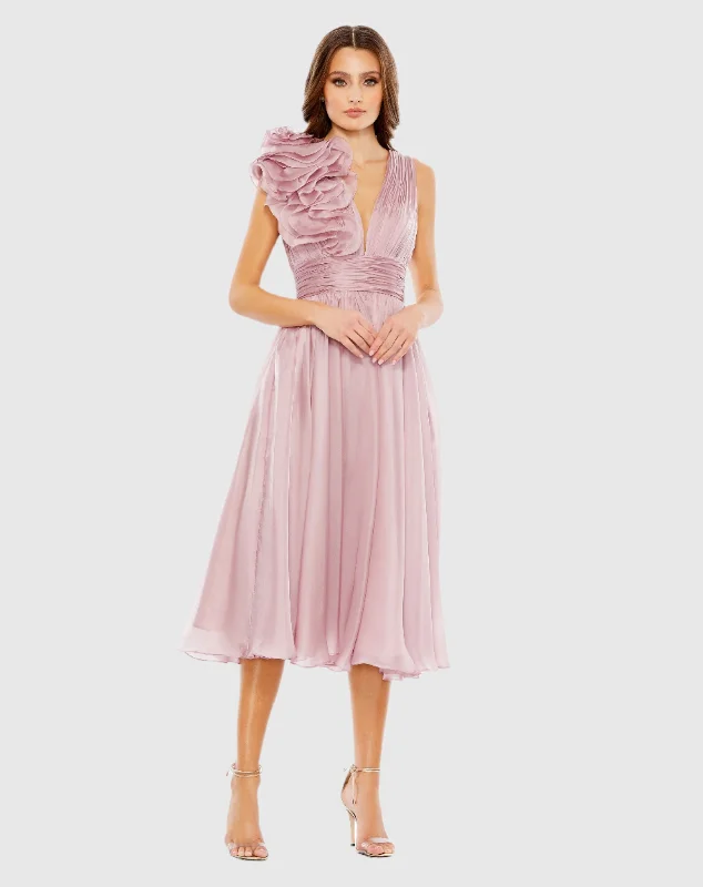 Sleeveless Chiffon A-Line Tea Length Cocktail Dress