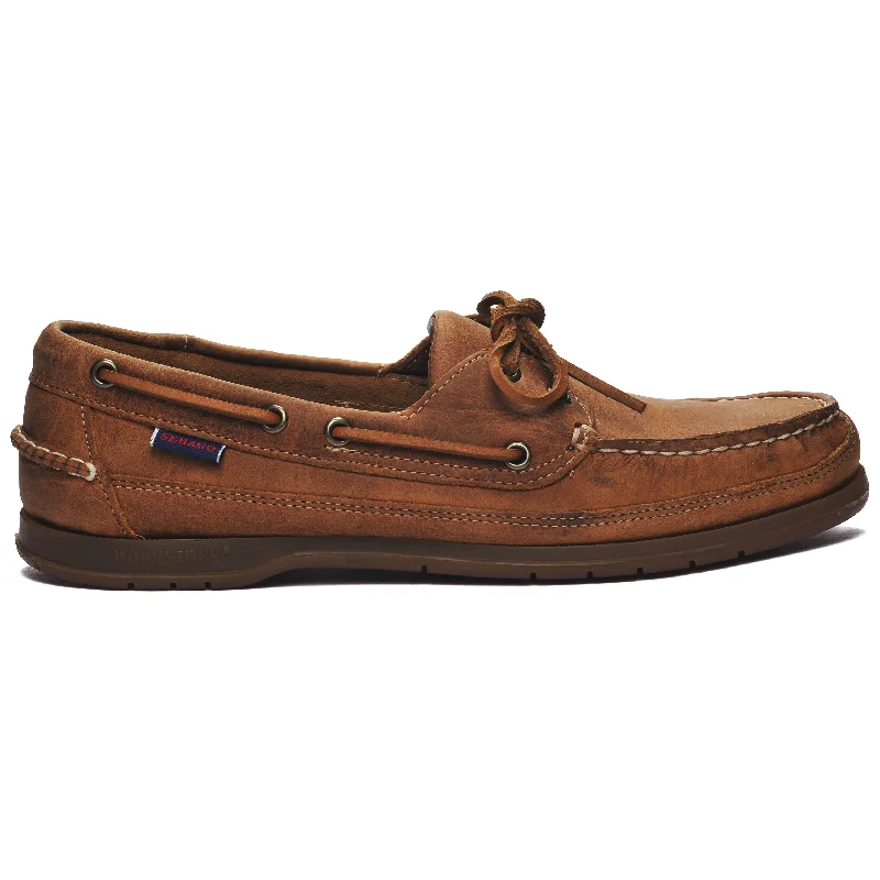 Men's boat shoes with a perforated design for ventilation Schooner Saddler's Leather - Tan Men's boat shoes with a perforated design for ventilation Schooner Saddler's Leather - Tan